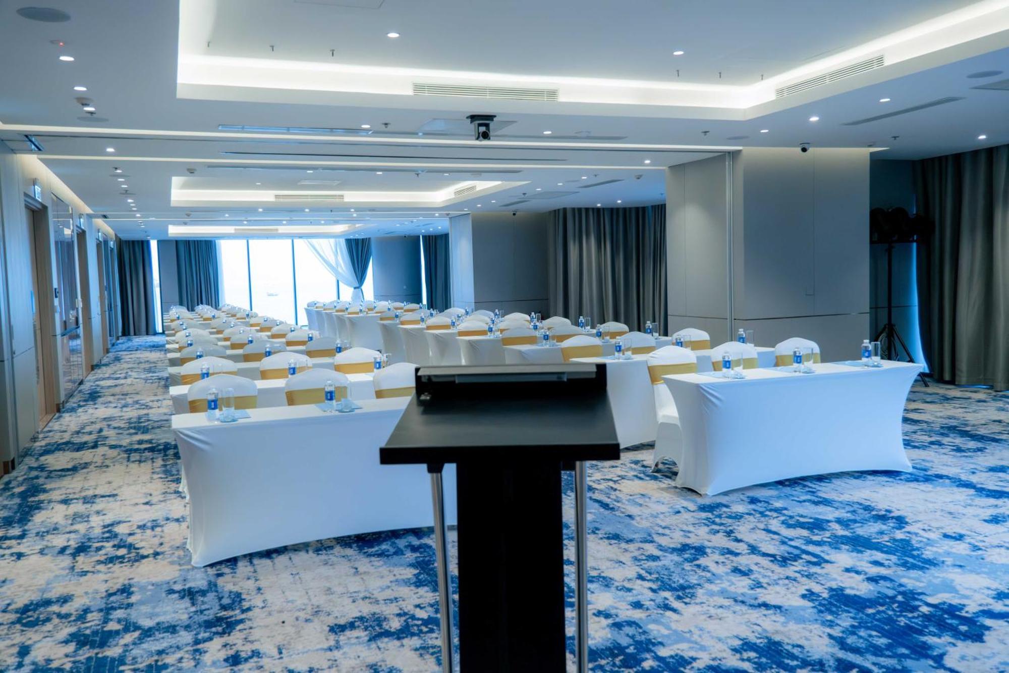 A La Carte Ha Long Bay Managed By Anstay Bagian luar foto
