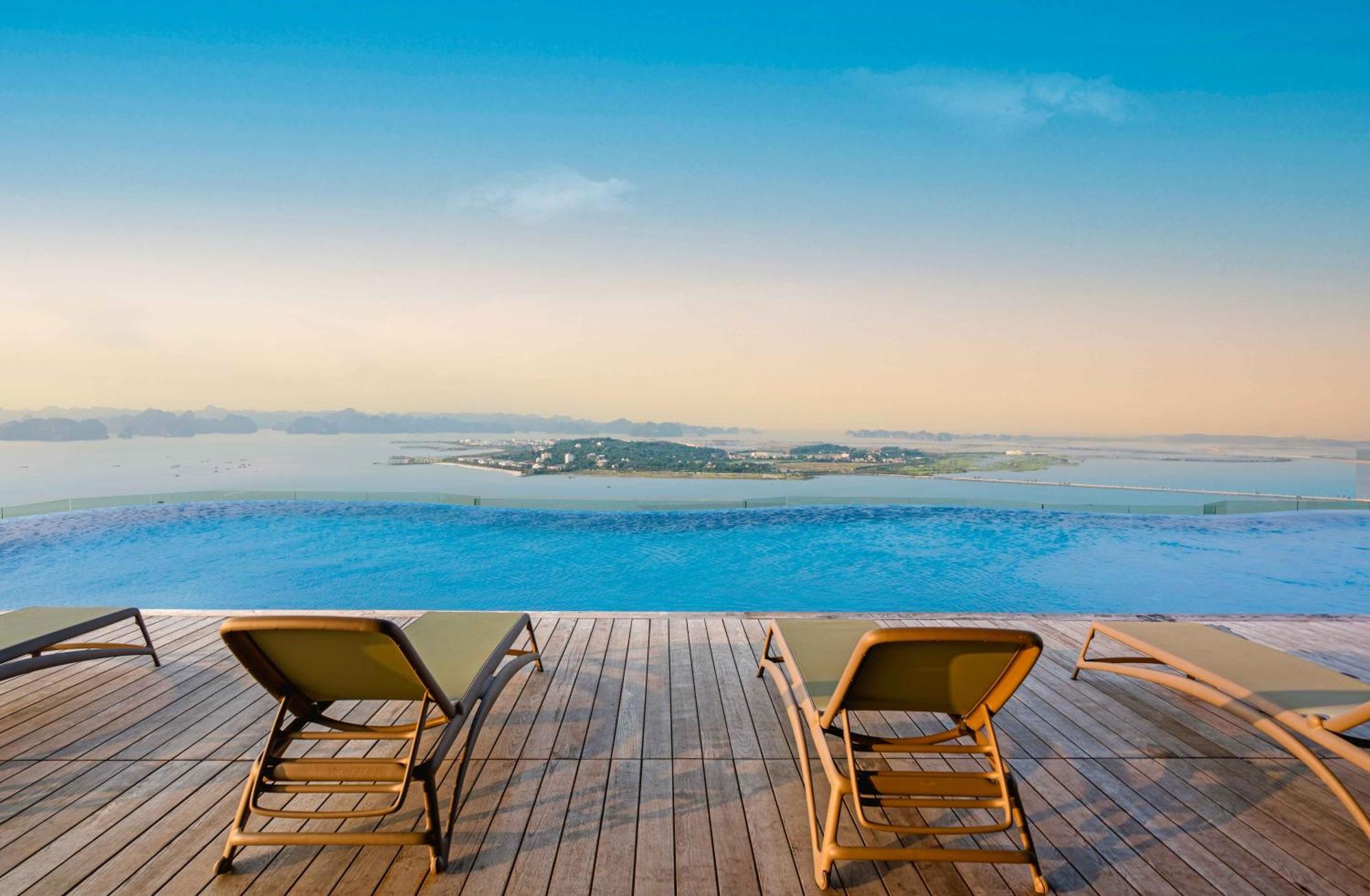 A La Carte Ha Long Bay Managed By Anstay Bagian luar foto